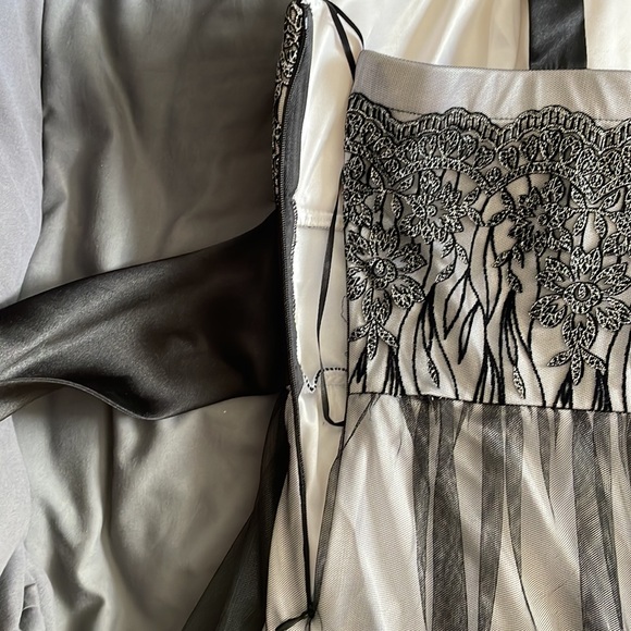 Dress Barn Collection sleeveless dress, size 6 - Picture 4 of 9